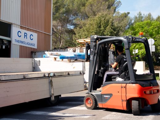 Thermolaquage à Antibes : traitement de surface métal sur mesure